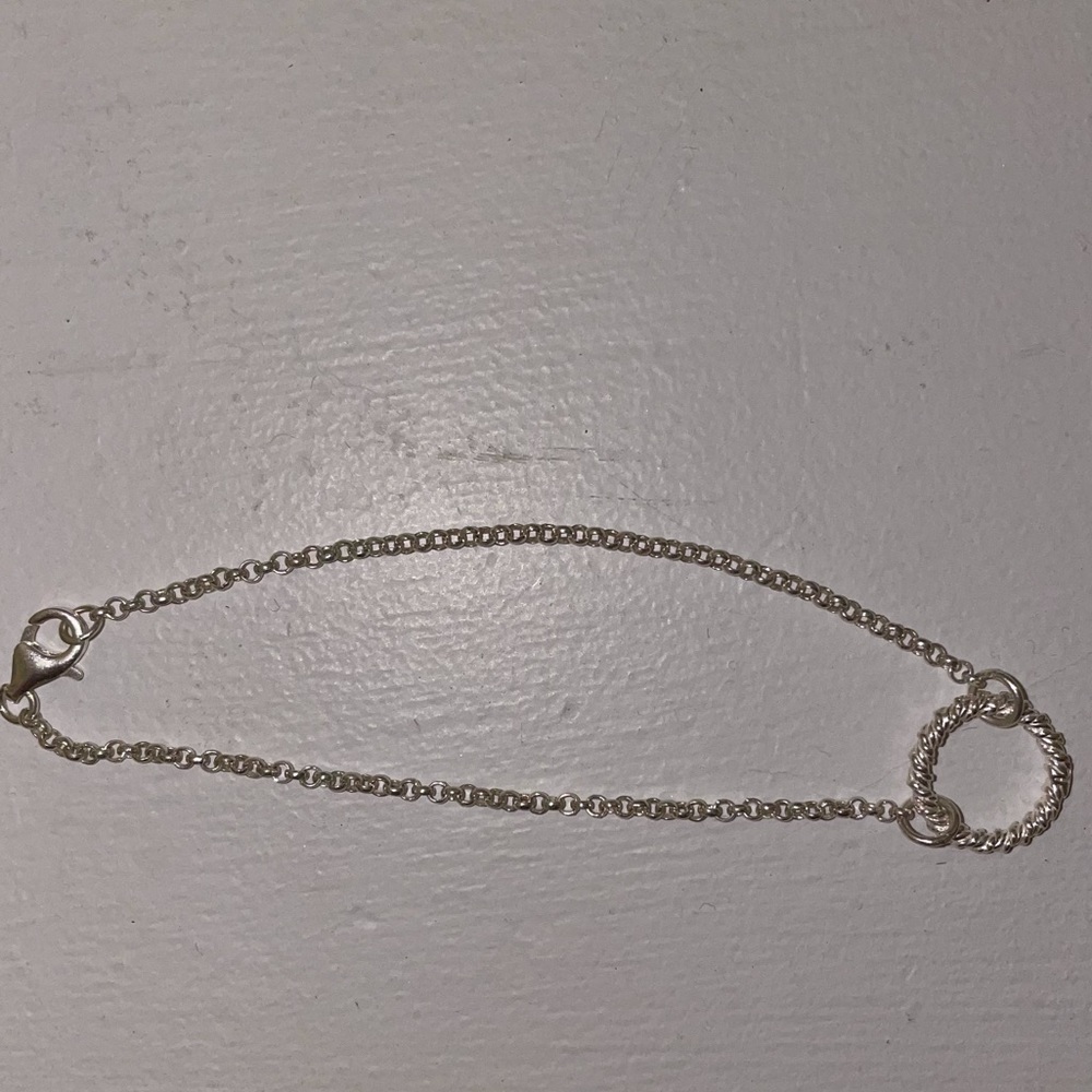 5/$10 Silver ring (o) bracelet